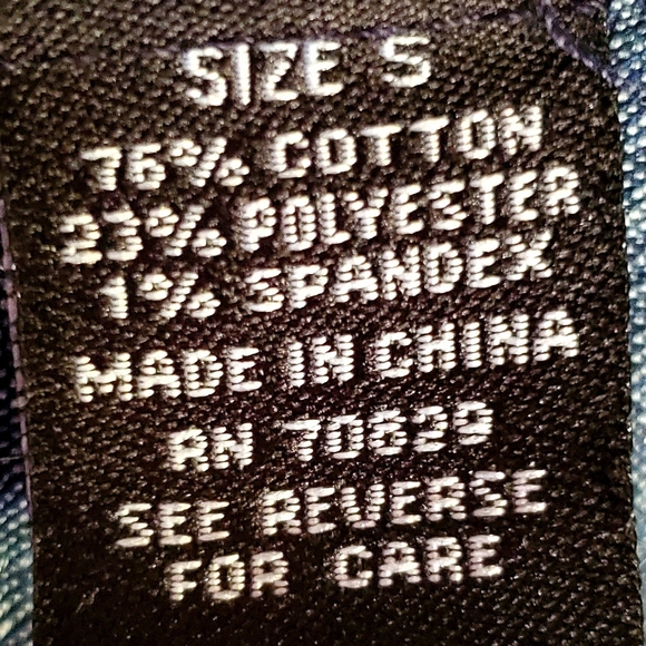 RUE 21 DENIM JACKET ~🎊HP🎊 - Picture 4 of 4